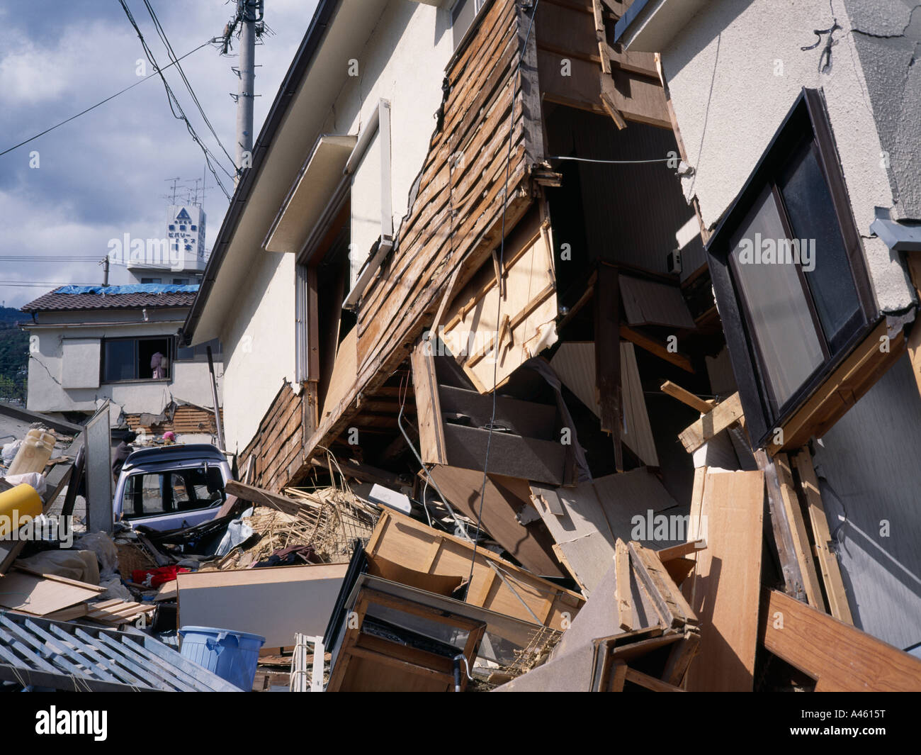 JAPAN Kobe Suburban damage to housing through earthquake damage in 1995 Stock Photo