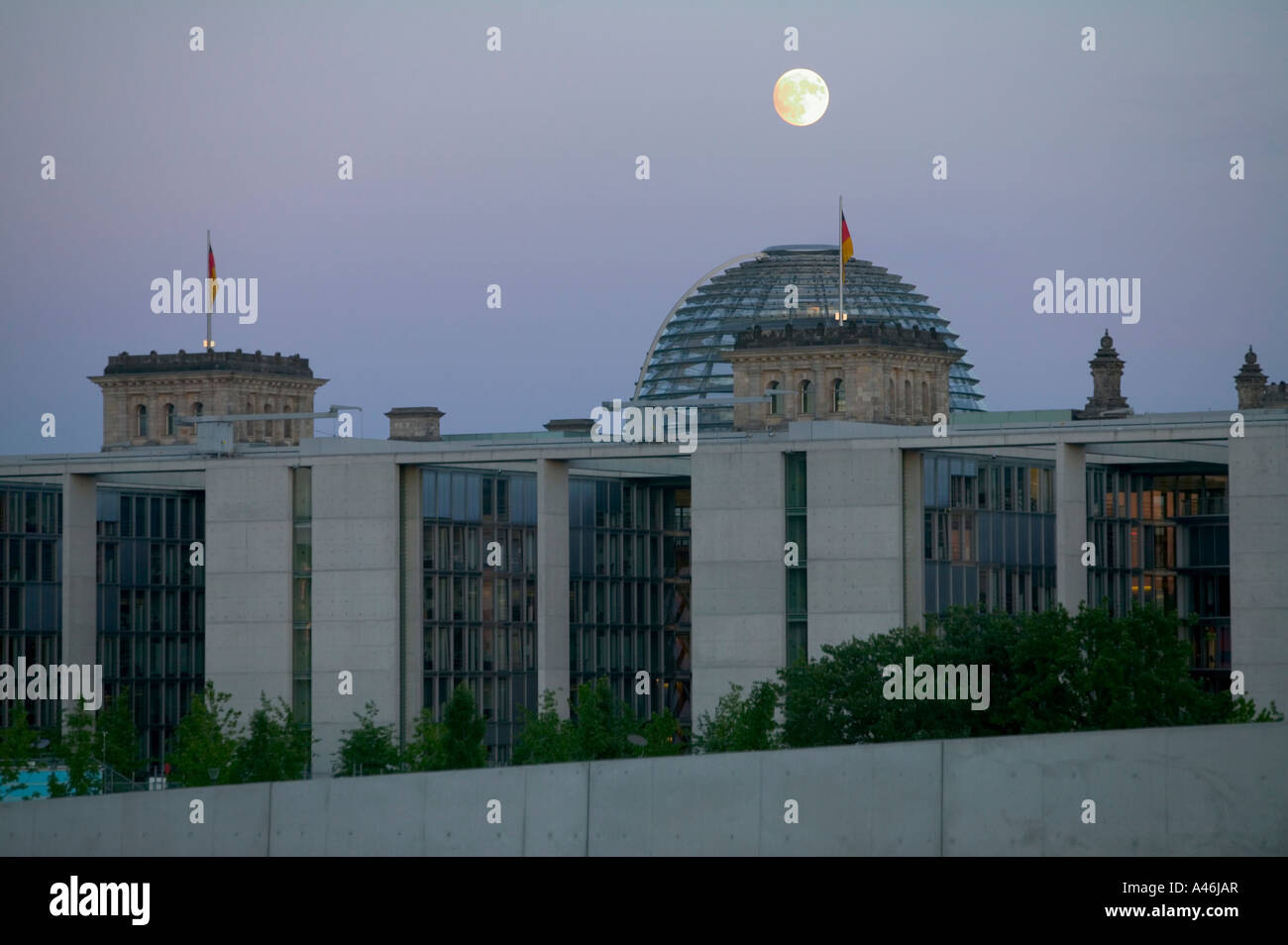 Paul Lobe House And Cupola Of The Reichstag In Full Moon Berlin Paul Lobe House And Cupola Of The Reichstag In Full Moon Berlin