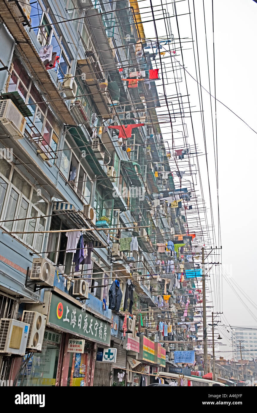 CHINA SHANGHAI Typical downtown street in Shanghai showing contrast
