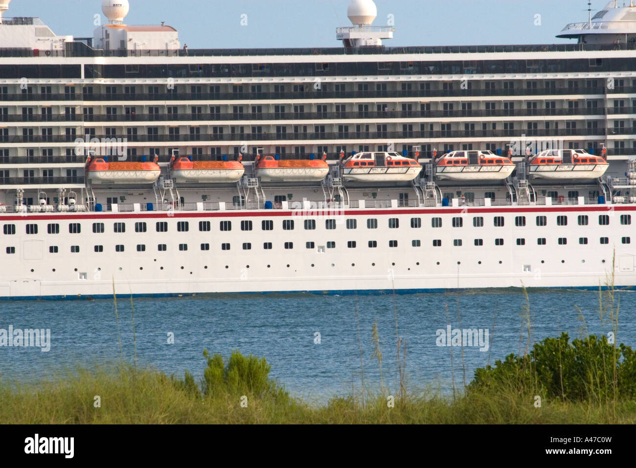 Carnival Cruise Ship Miracle In Tampa Bay Shipping Channel Stock Photo Alamy