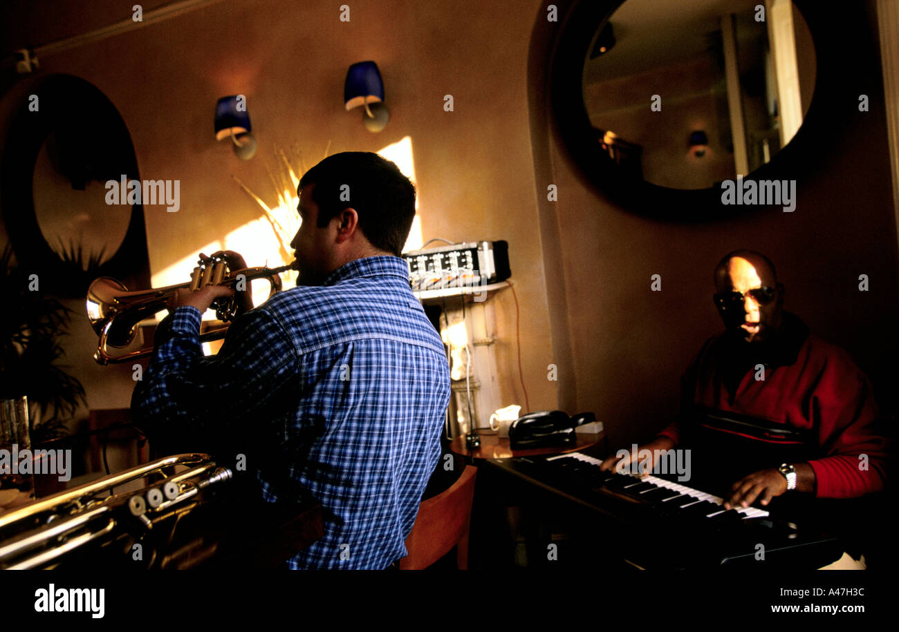 salsa band playing at mcguires bar in baggot street dublin Stock Photo Alamy