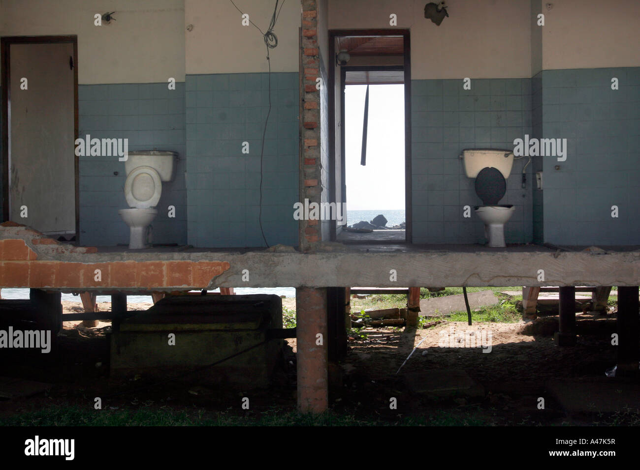 The Milton Beach Hotel still lays damaged almost a year after a tsunami hit Sri Lanka Stock Photo