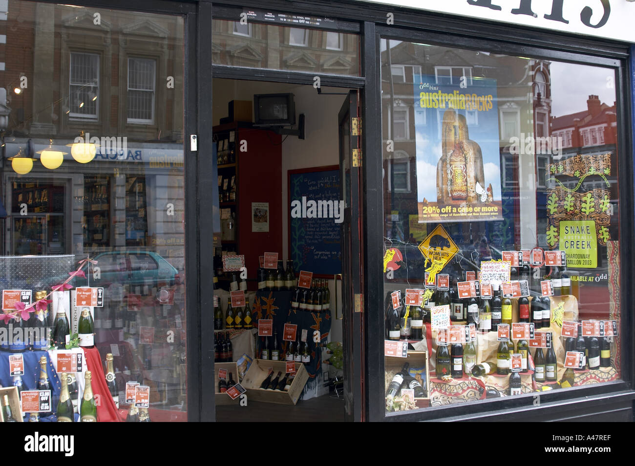Oddbins wine shop window off licence in Muswell Hill London N10 England  Stock Photo