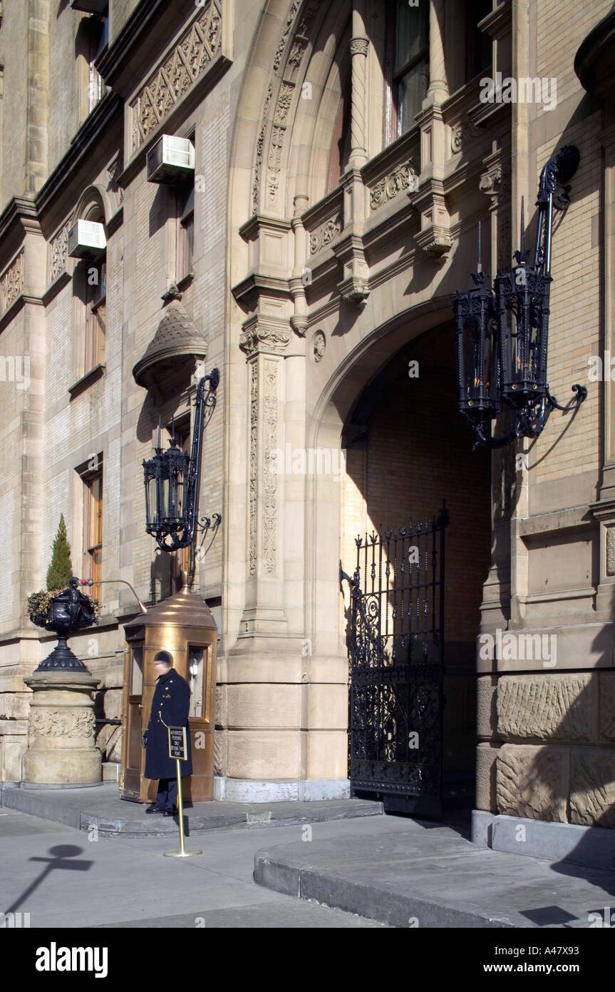 John Lennon Dakota Shooting