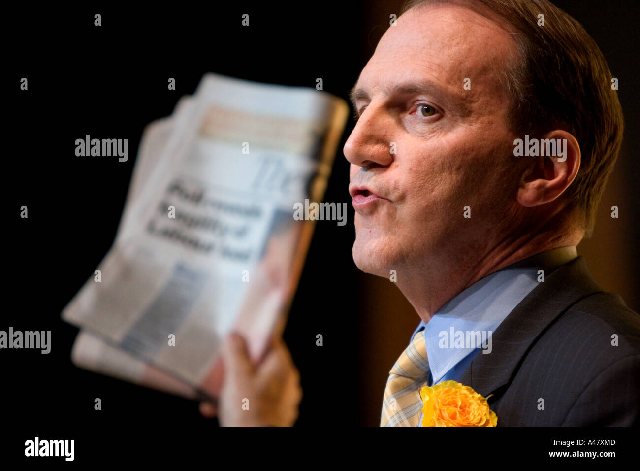 Simon Hughes,Lid Dem shadow cabinet minister during the 2005 general election.  COPYRIGHT PHOTOGRAPH JAMIE SIMPSON +447949696983 Stock Photo