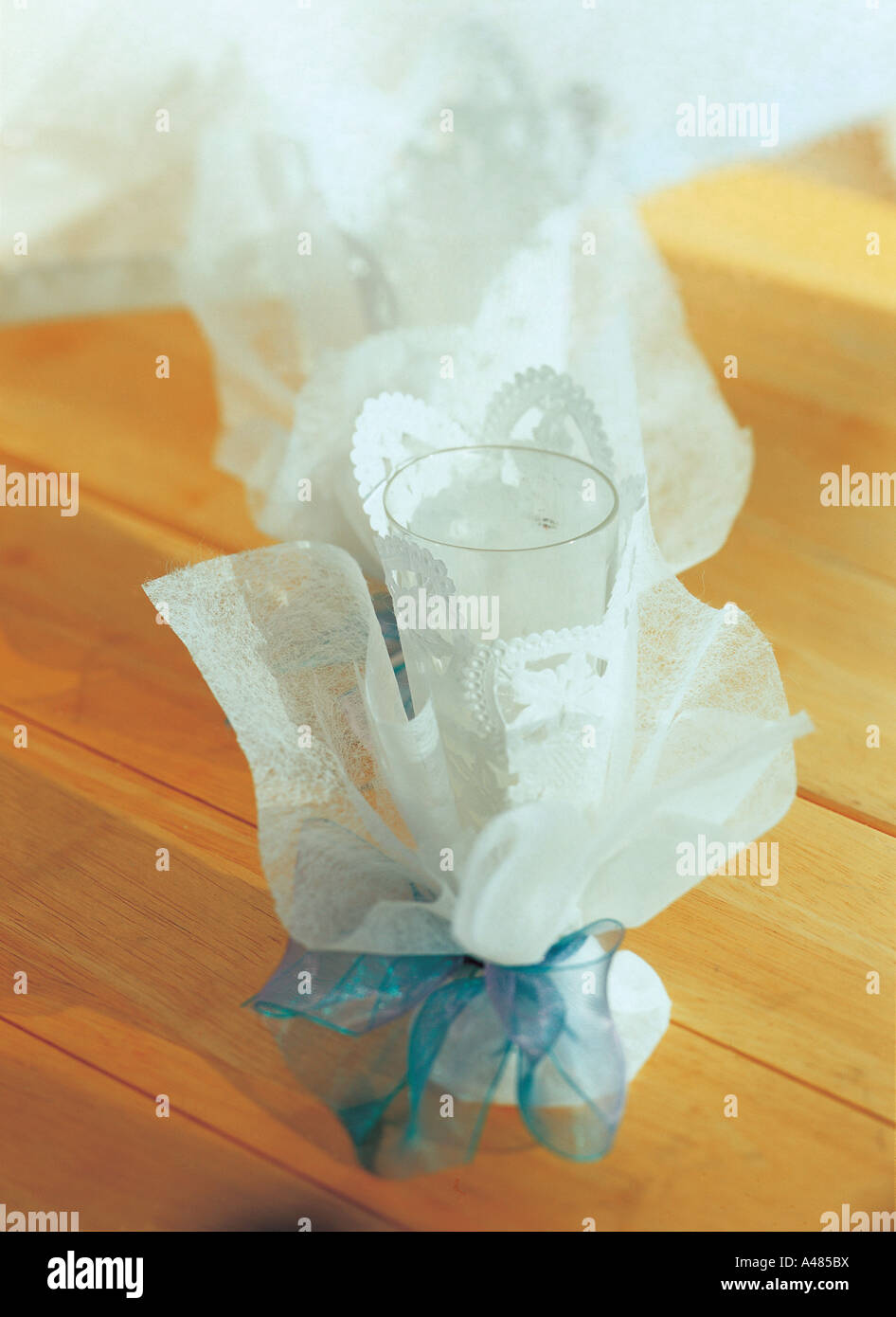 Wrapped in tissue paper hi-res stock photography and images - Alamy