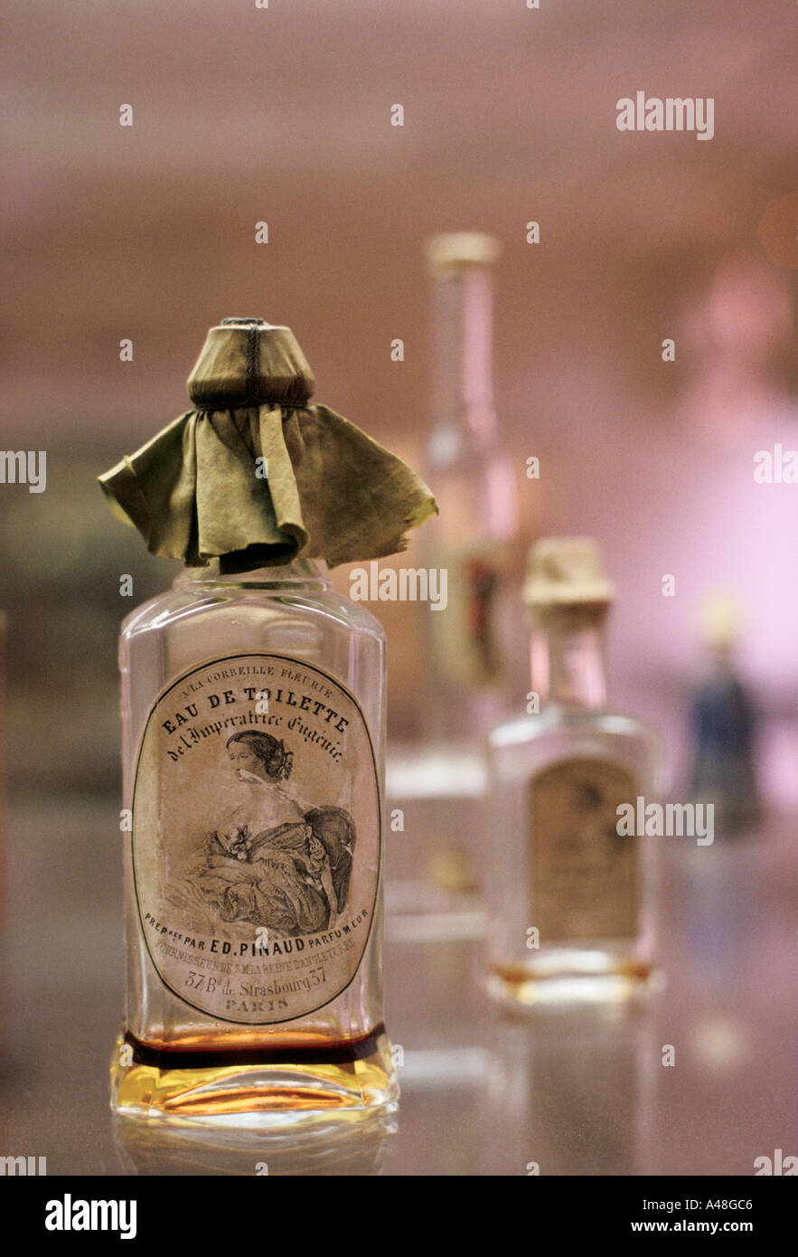 Grasse perfume hi-res stock photography and images - Alamy