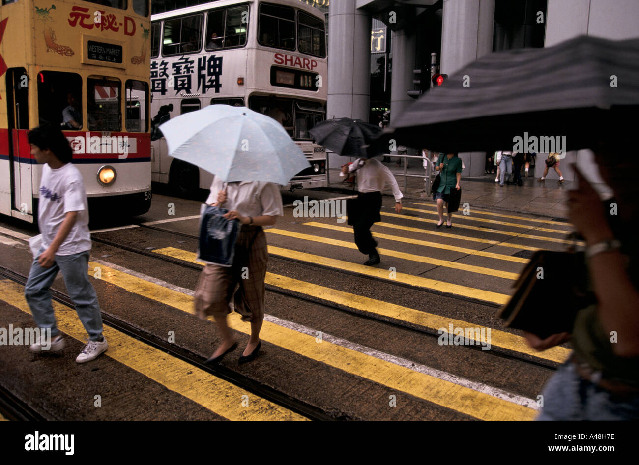 hong kong a typhoon sweeps through the city business district is closed until the storm passes 1994 Stock Photo
