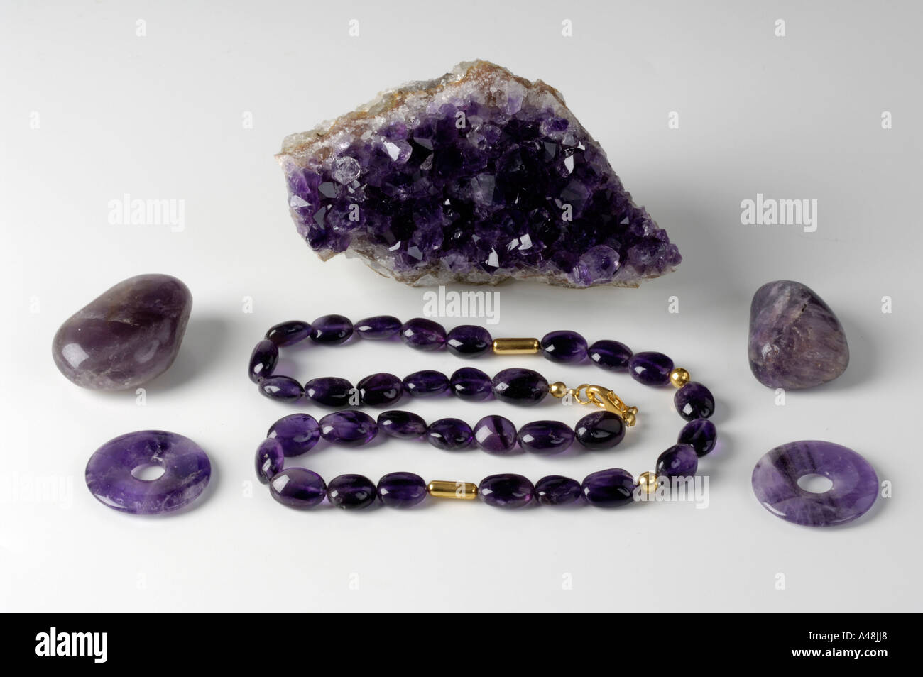 Amethyst necklace hi-res stock photography and images - Alamy