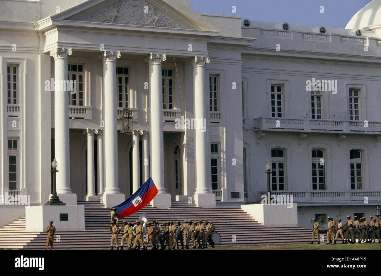 Haiti national palace hi-res stock photography and images - Alamy