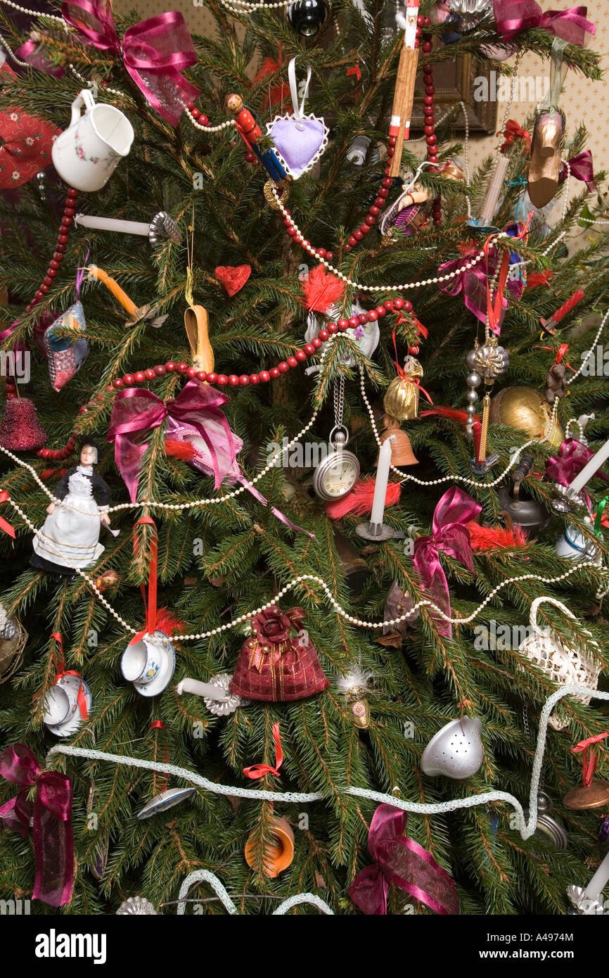 Victorian christmas tree hires stock photography and images Alamy