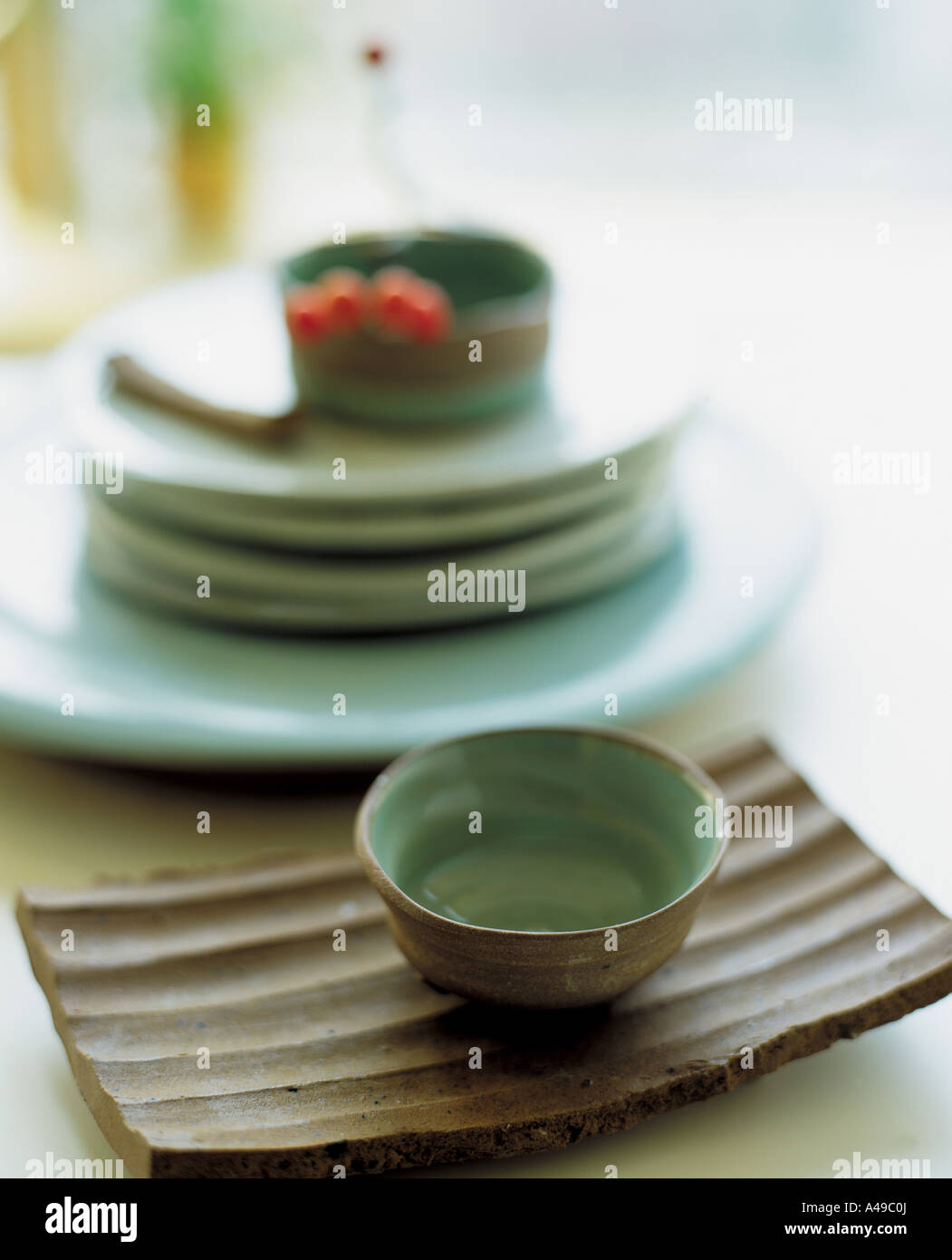 High angle view plates hi-res stock photography and images - Alamy