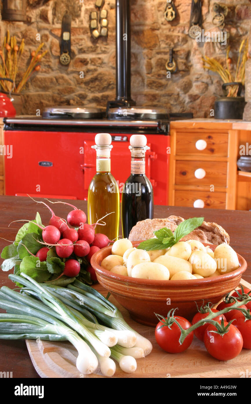 Traditional Farmhouse Kitchen Stock Photo Alamy