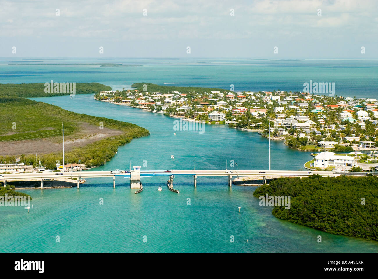 USA Florida Keys Aerial View Of Islamorada Island Fl And Bridge Stock   Usa Florida Keys Aerial View Of Islamorada Island Fl And Bridge Crossing A49GXR 