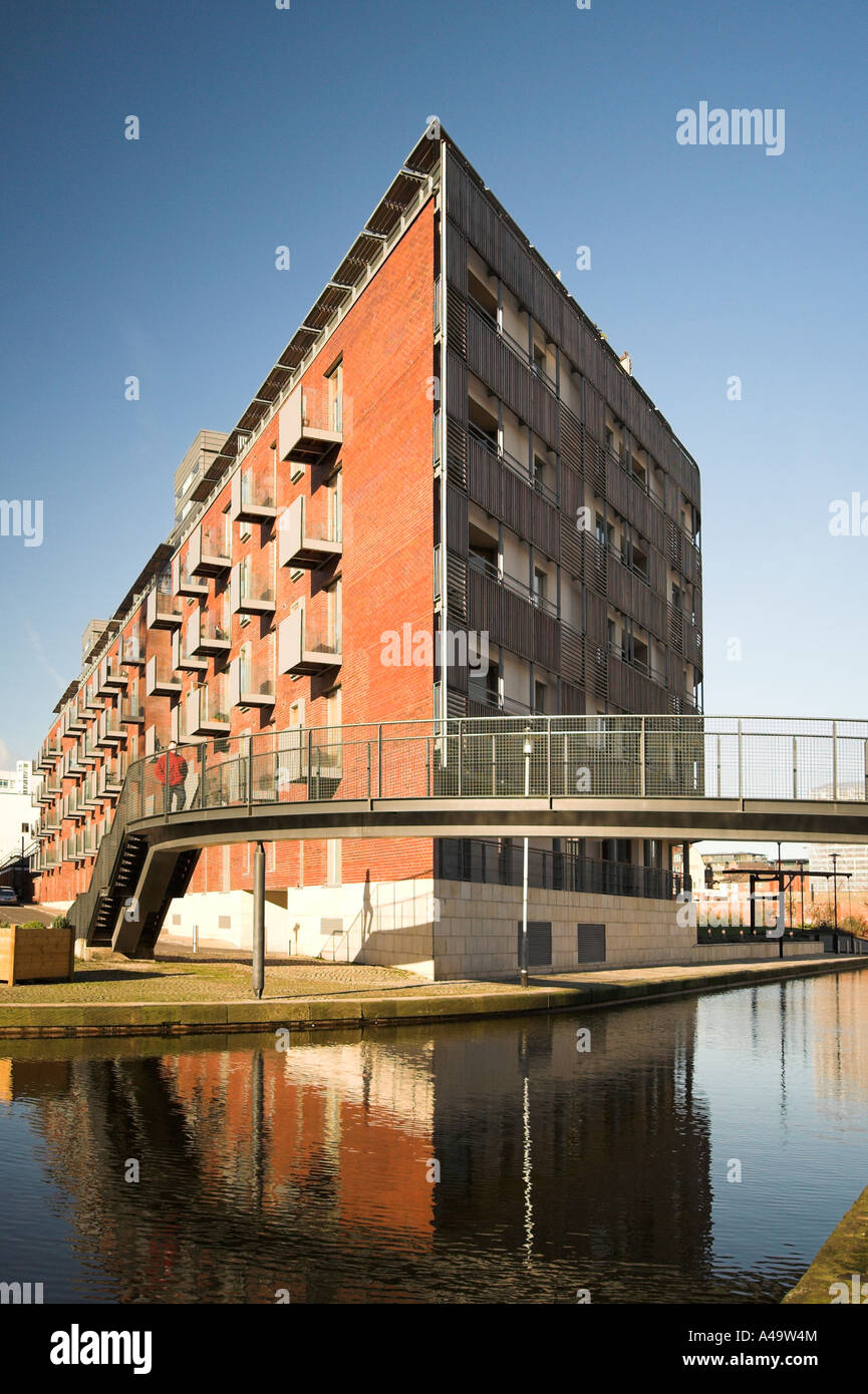 Bridge Over The Canal, City Loft Developments, Advantage Quay, Brewer 