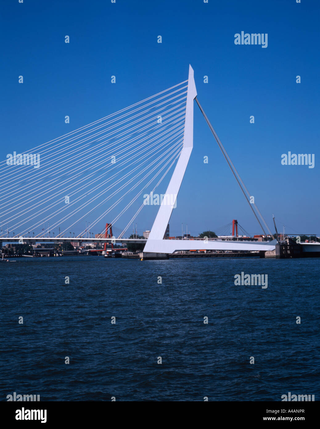 Impressive span typical hi-res stock photography and images - Alamy