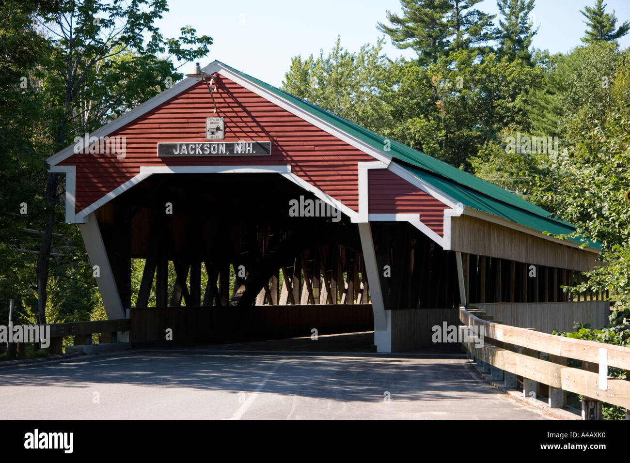 Covered bridge jackson new hampshire hi-res stock photography and ...