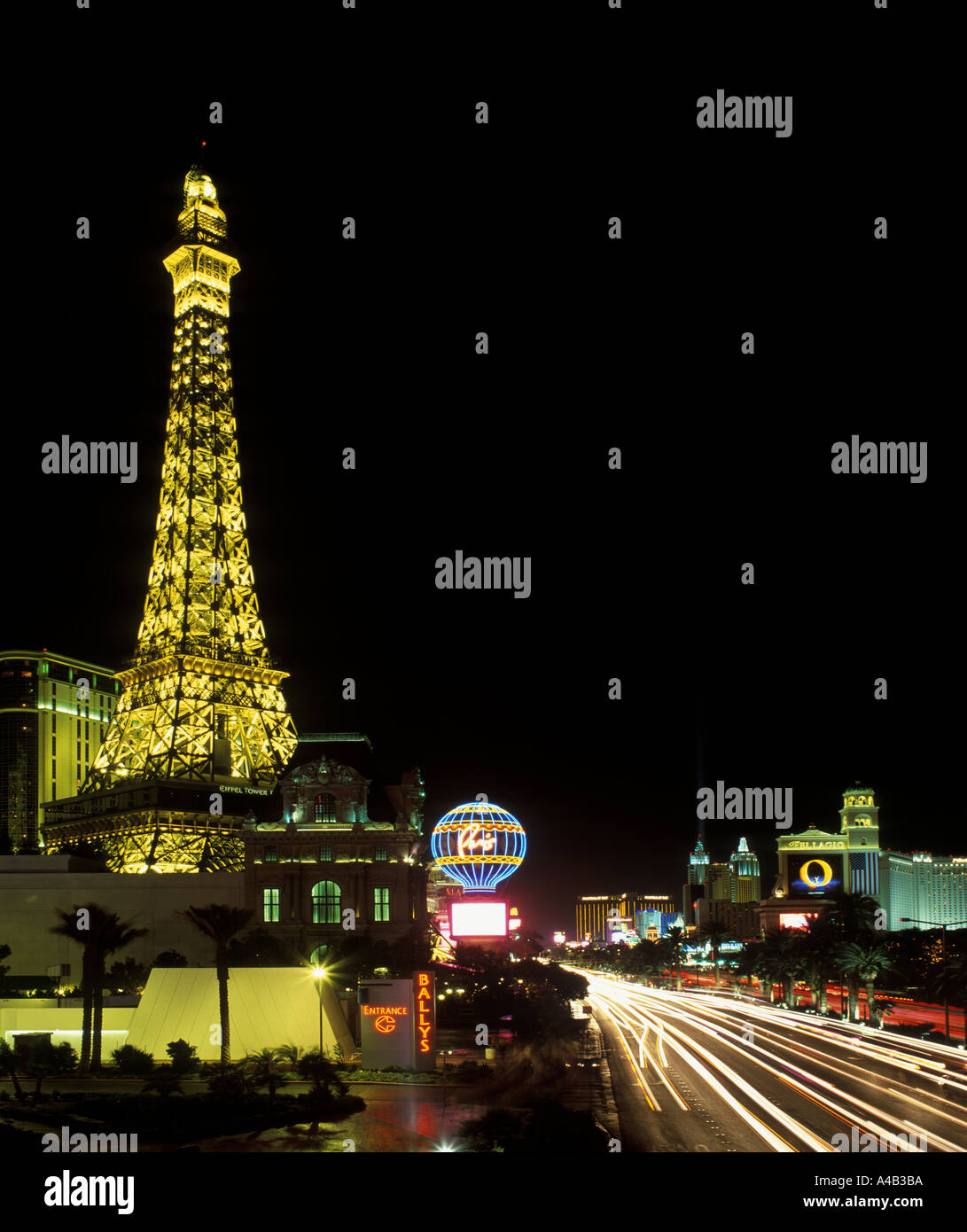 Las vegas traffic trails hi-res stock photography and images - Alamy