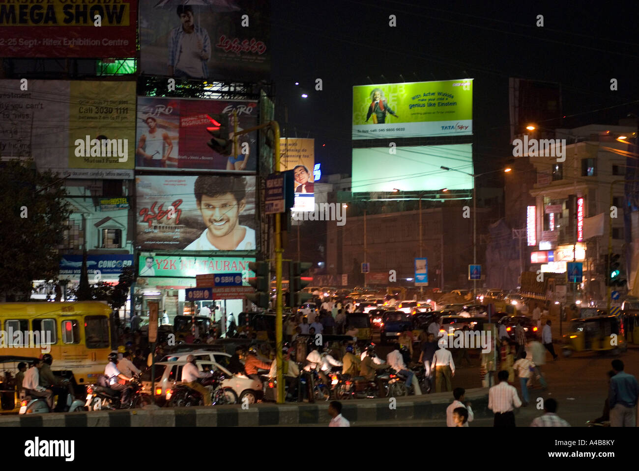 Indian Traffic Street Scene Chaos High Resolution Stock Photography and ...