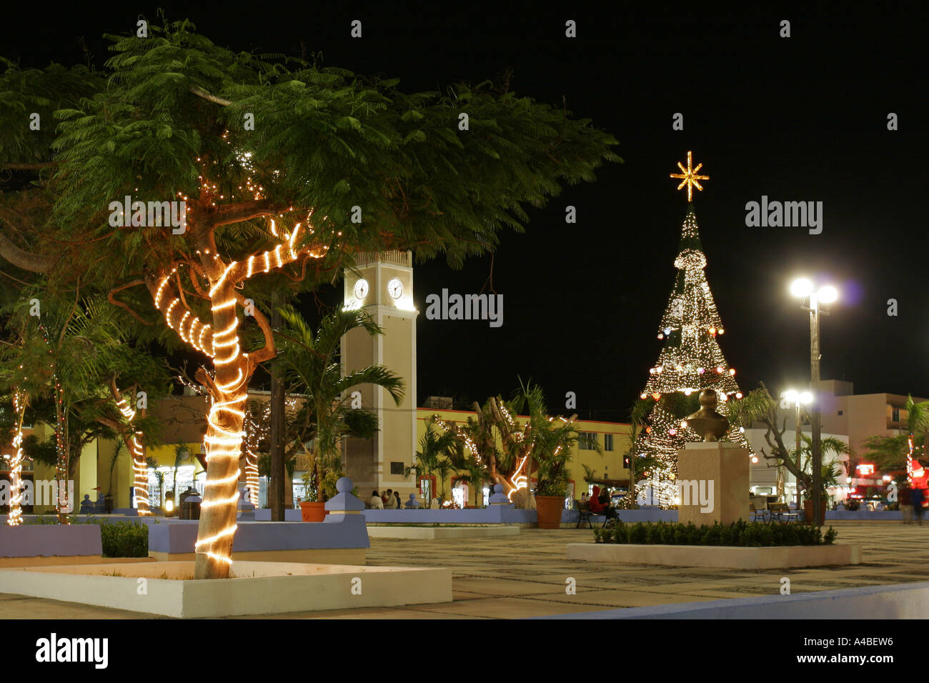 Christmas Day In Cozumel 2022 Mexico Cozumel San Miguel Plaza High Resolution Stock Photography And  Images - Alamy