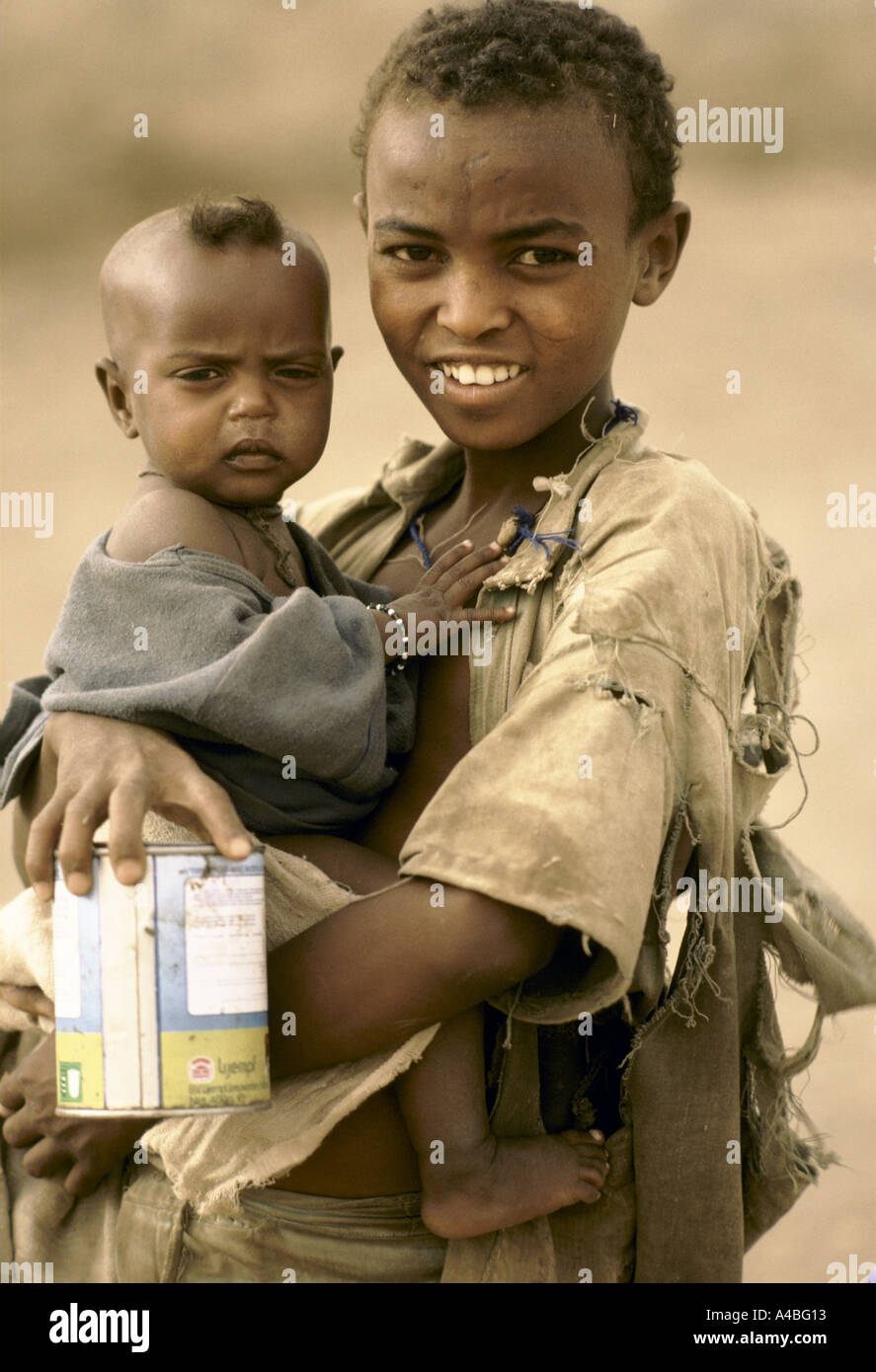 War zones hi-res stock photography and images - Alamy