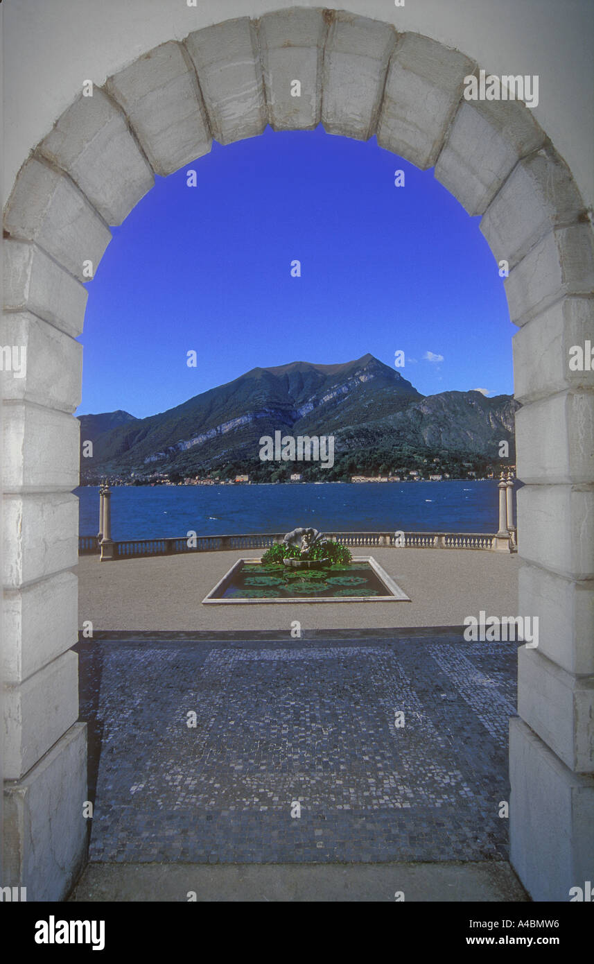 Lake Como seen through an archway at The Villa  Melzi at Bellagio, Italy Stock Photo