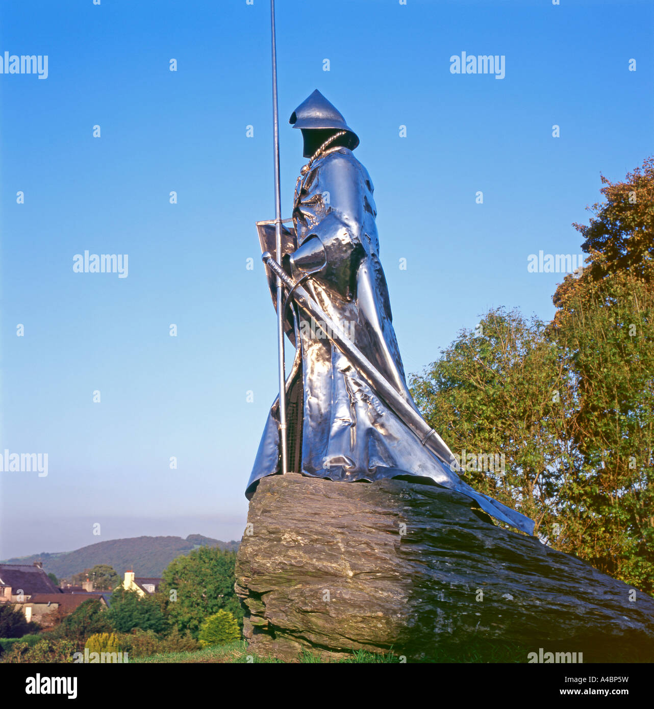 Llewellyn ap Griffith art artwork stainless steel statue in Llandovery at Llandovery Castle in Carmarthenshire West  Wales, UK  KATHY DEWITT Stock Photo