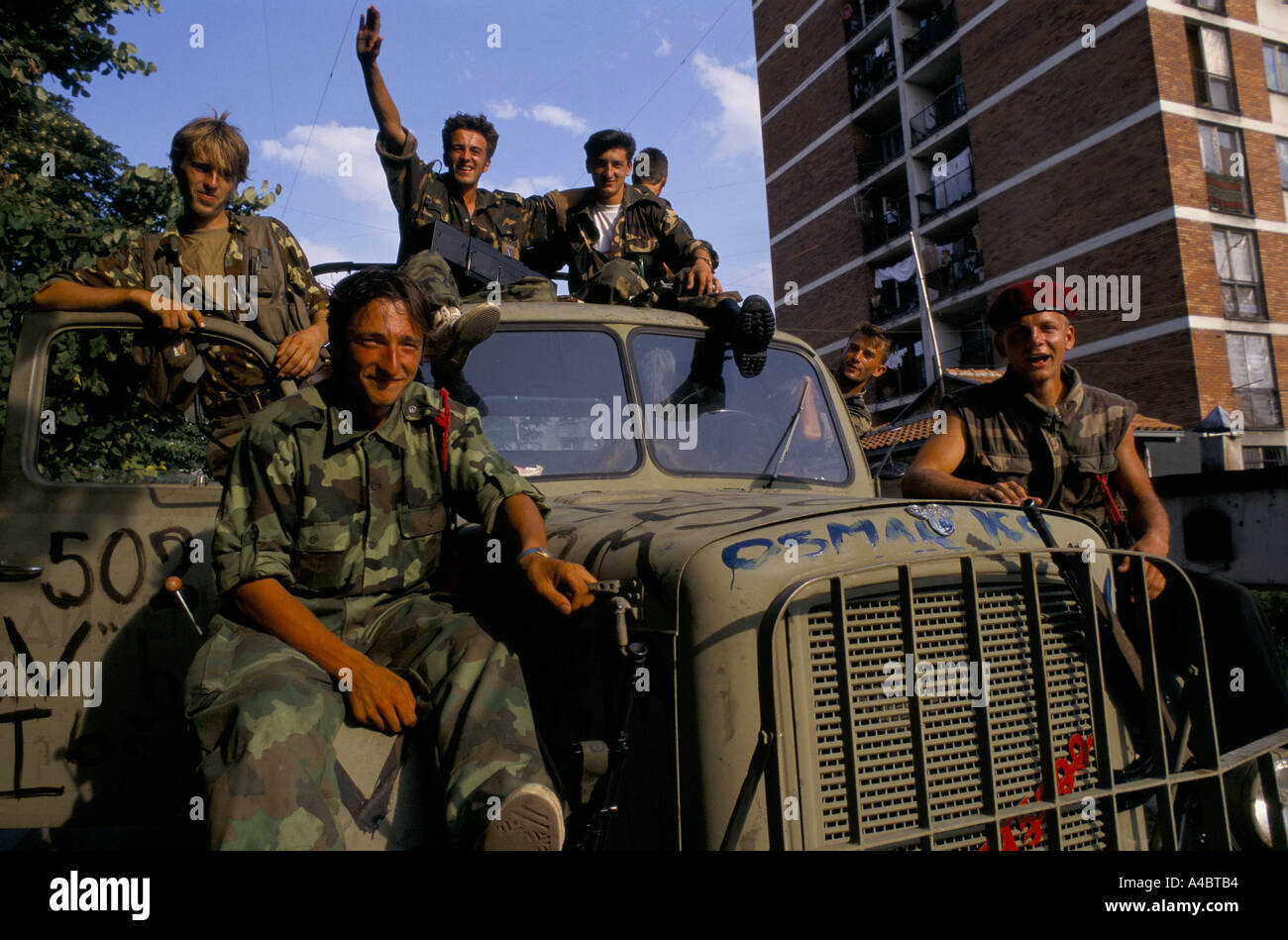 Serbian money hi-res stock photography and images - Page 10 - Alamy, image size:1300x949