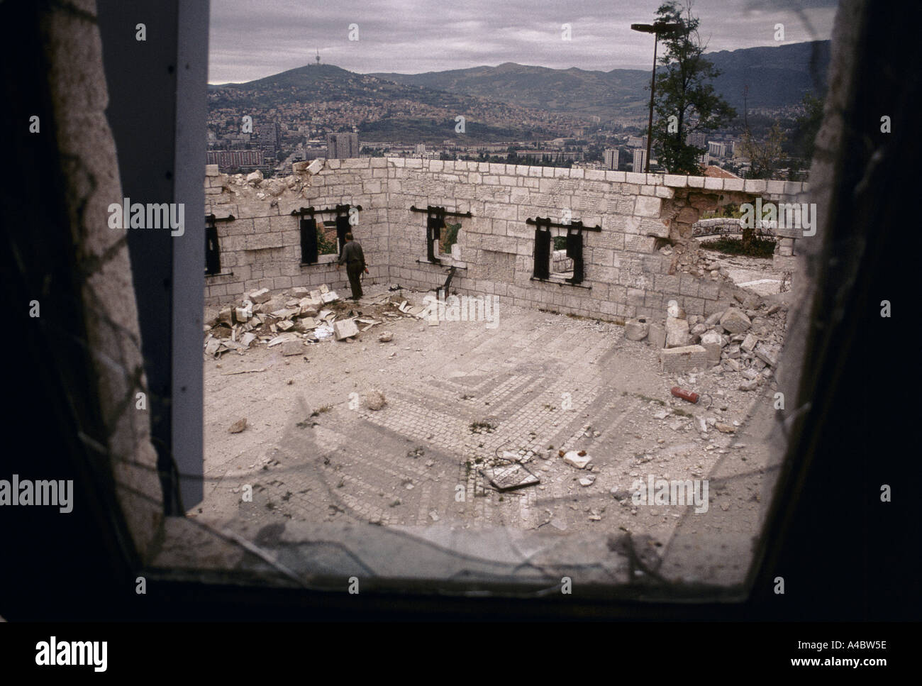A memorial to Jews killed by Nazis in WW2 has been destroyed during fighting around Sarjevo,  September 1992 Stock Photo