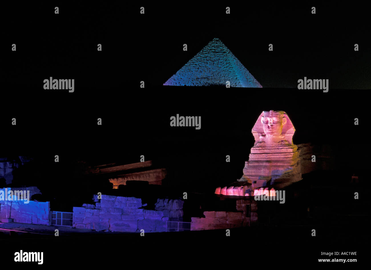 Pyramids and Sphinx illuminated during Sound and light show at Giza ...