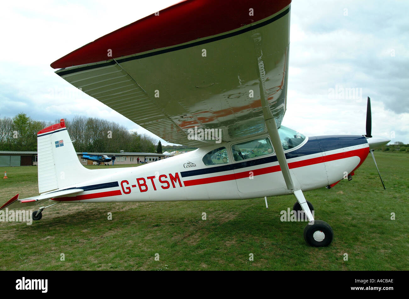 Taildragger aircraft hi-res stock photography and images - Alamy