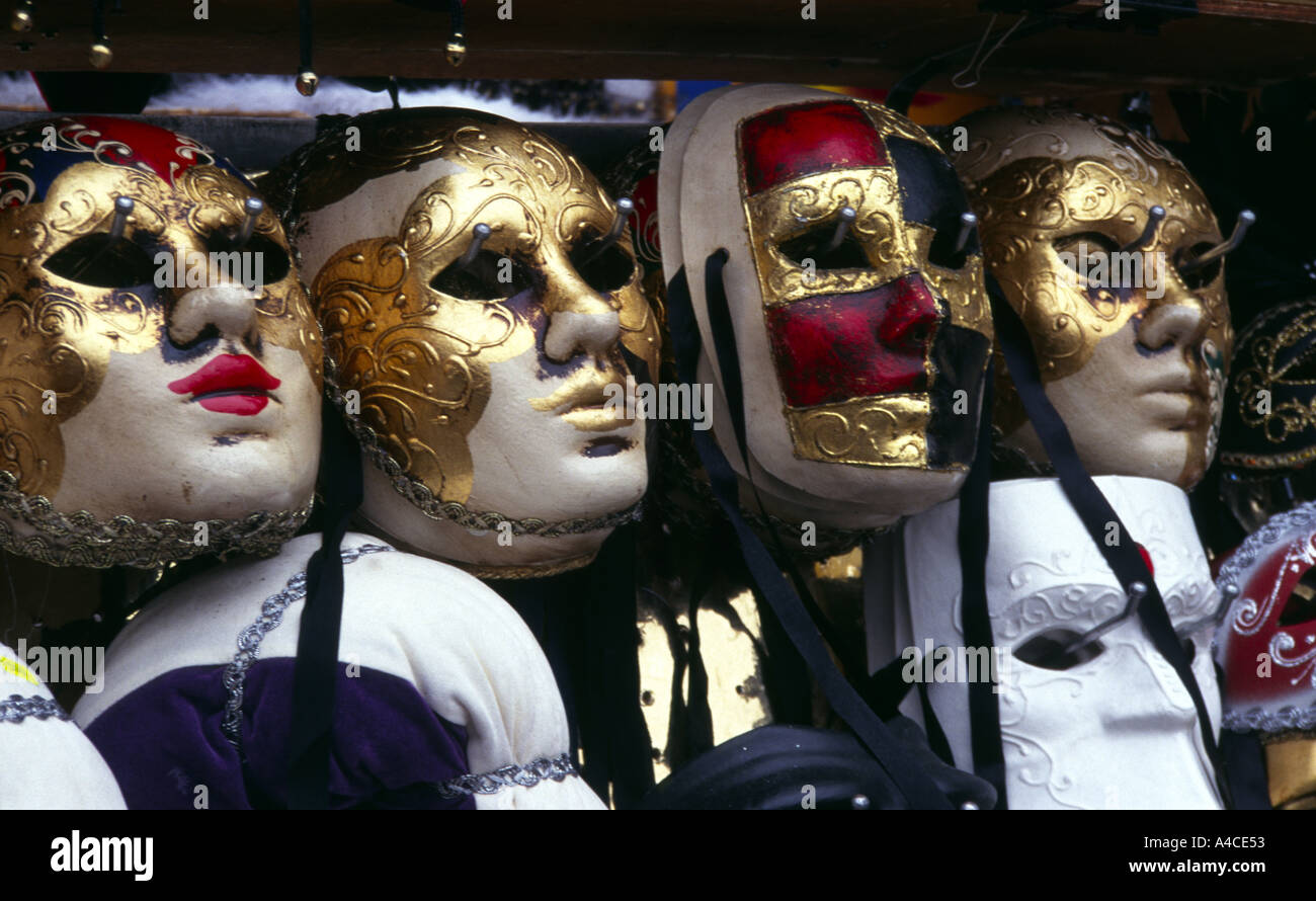 Gold masks hi-res stock photography and images - Alamy