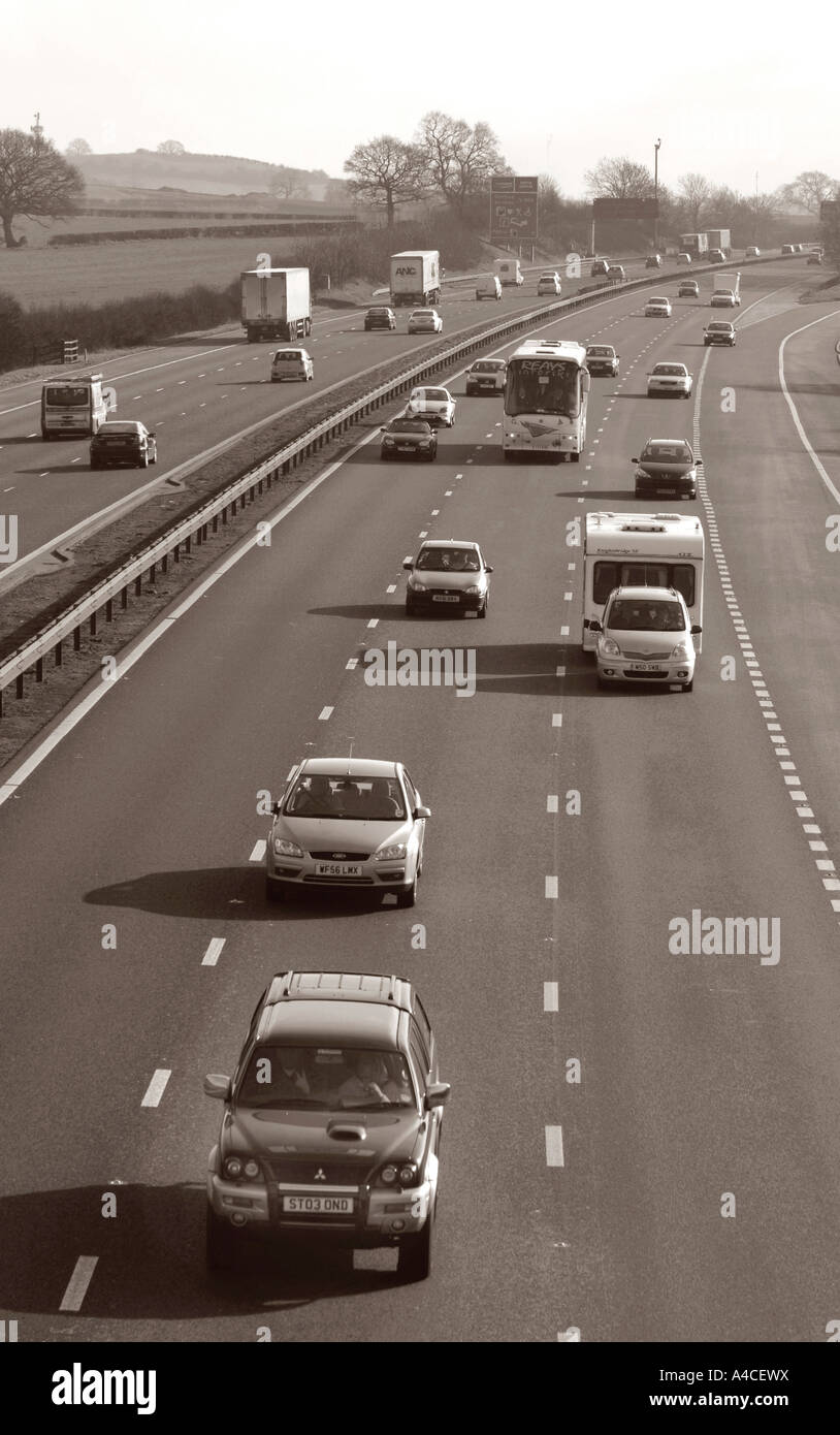 North bound m6 motorway hi-res stock photography and images - Alamy
