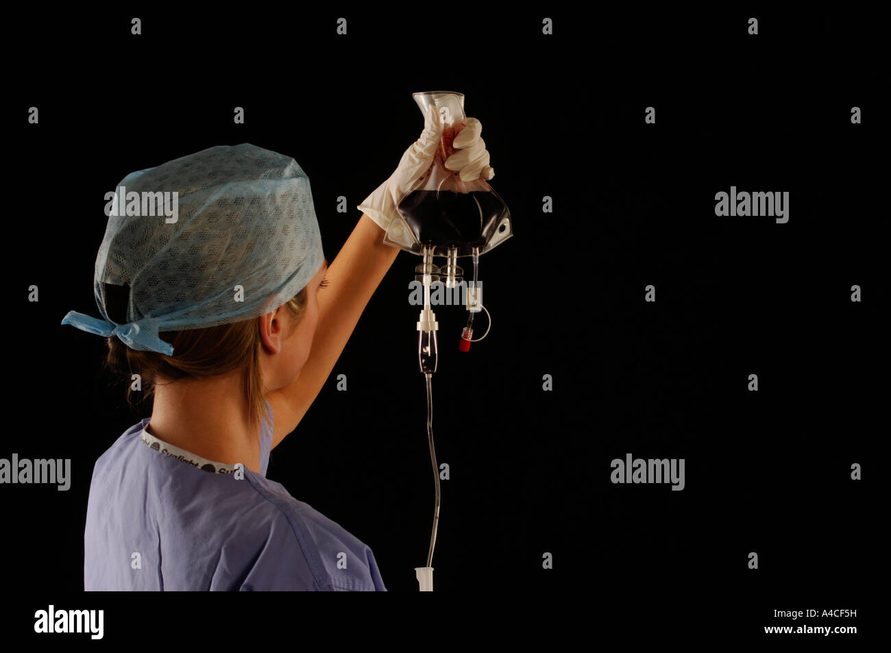 Nhs theatre staff hi-res stock photography and images - Alamy