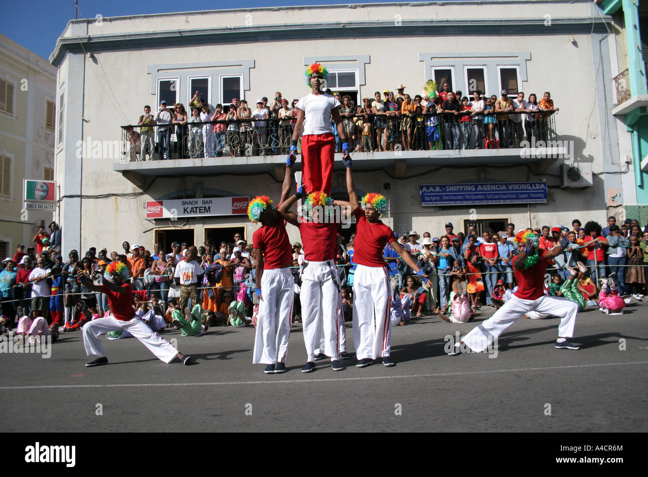 Circus acrobats costume hi-res stock photography and images - Alamy