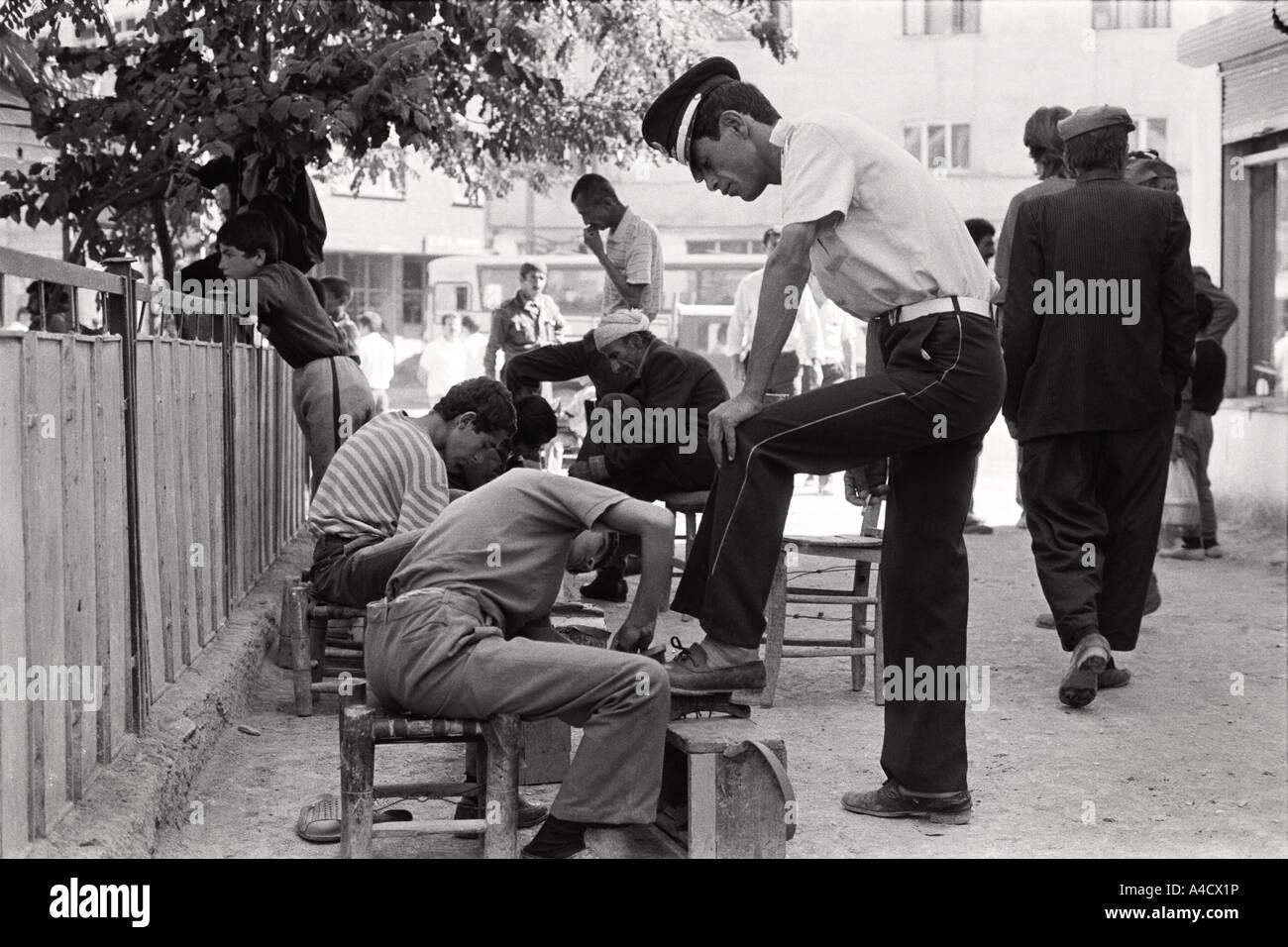 July 1987 Hakkari south east Turkey Kurdistan A policeman gets his shoes shined Photo by Richard Wayman Stock Photo