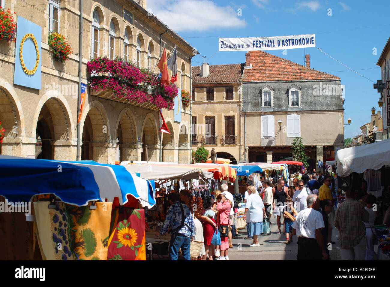 Market day, Fleurance, Gers 32, Midi Pyrenees, France Stock Photo