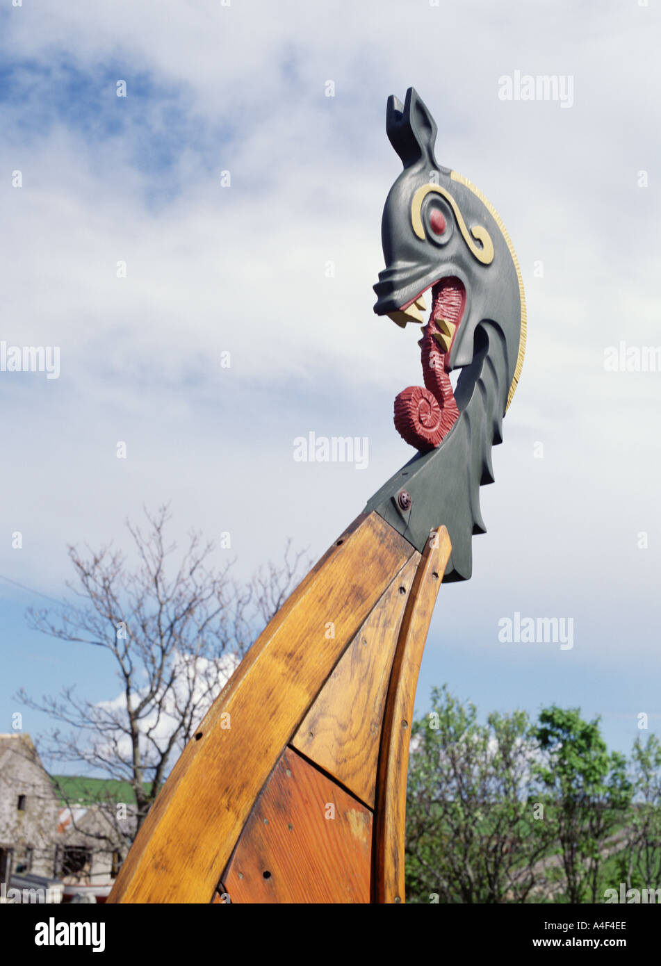 dh Orkneyinga Saga Centre ORPHIR ORKNEY ISLES Viking ship figurehead