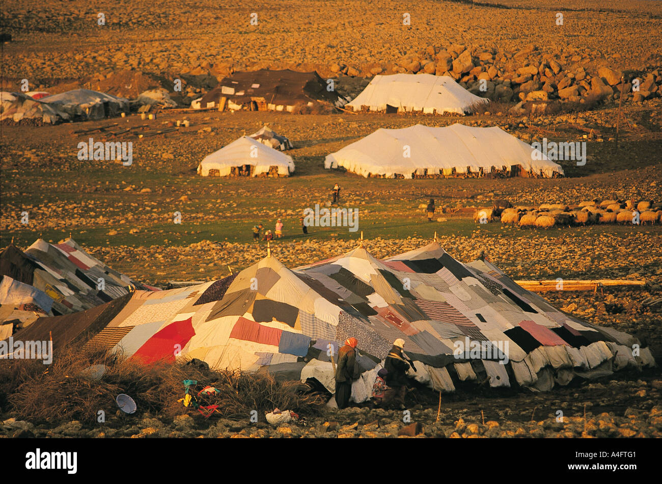 Kurdish tent hi-res stock photography and images - Alamy