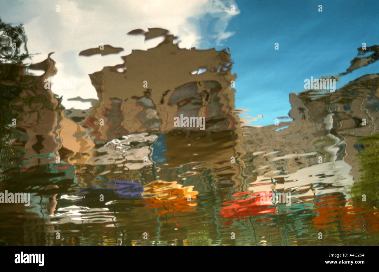 San antonio riverwalk umbrellas restaurant hi-res stock photography and ...
