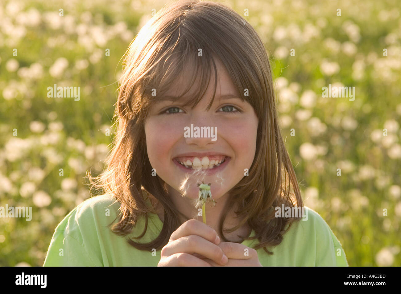 9 year old girl hi-res stock photography and images - Alamy