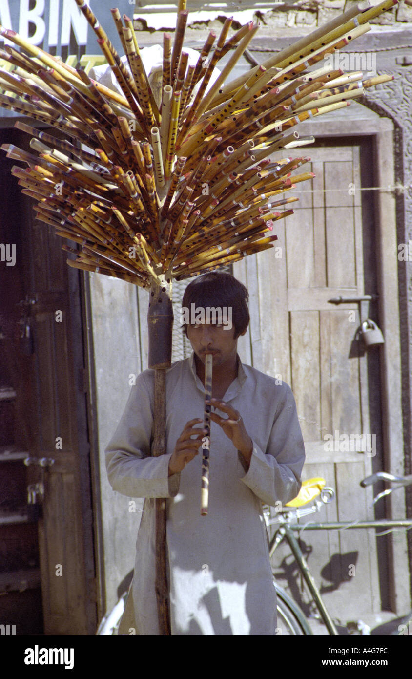 Seller flute hires stock photography and images Alamy