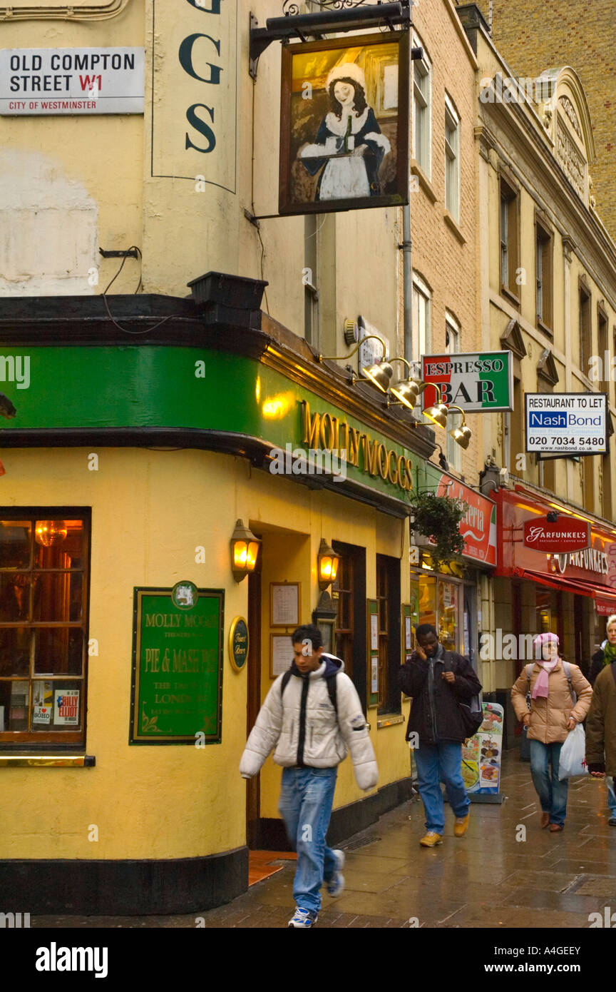 Charing cross road bar hires stock photography and images Alamy