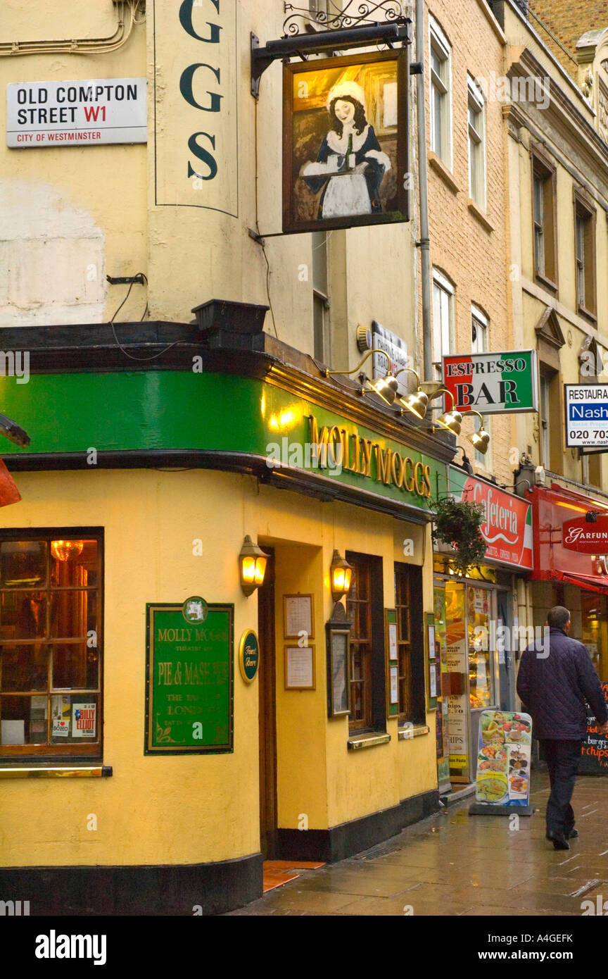 Charing cross road bar hires stock photography and images Alamy