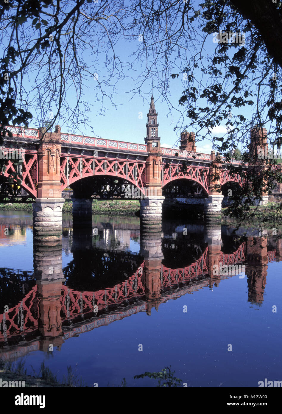 Glasgow River Clyde City Union Railway Bridge Stock Photo