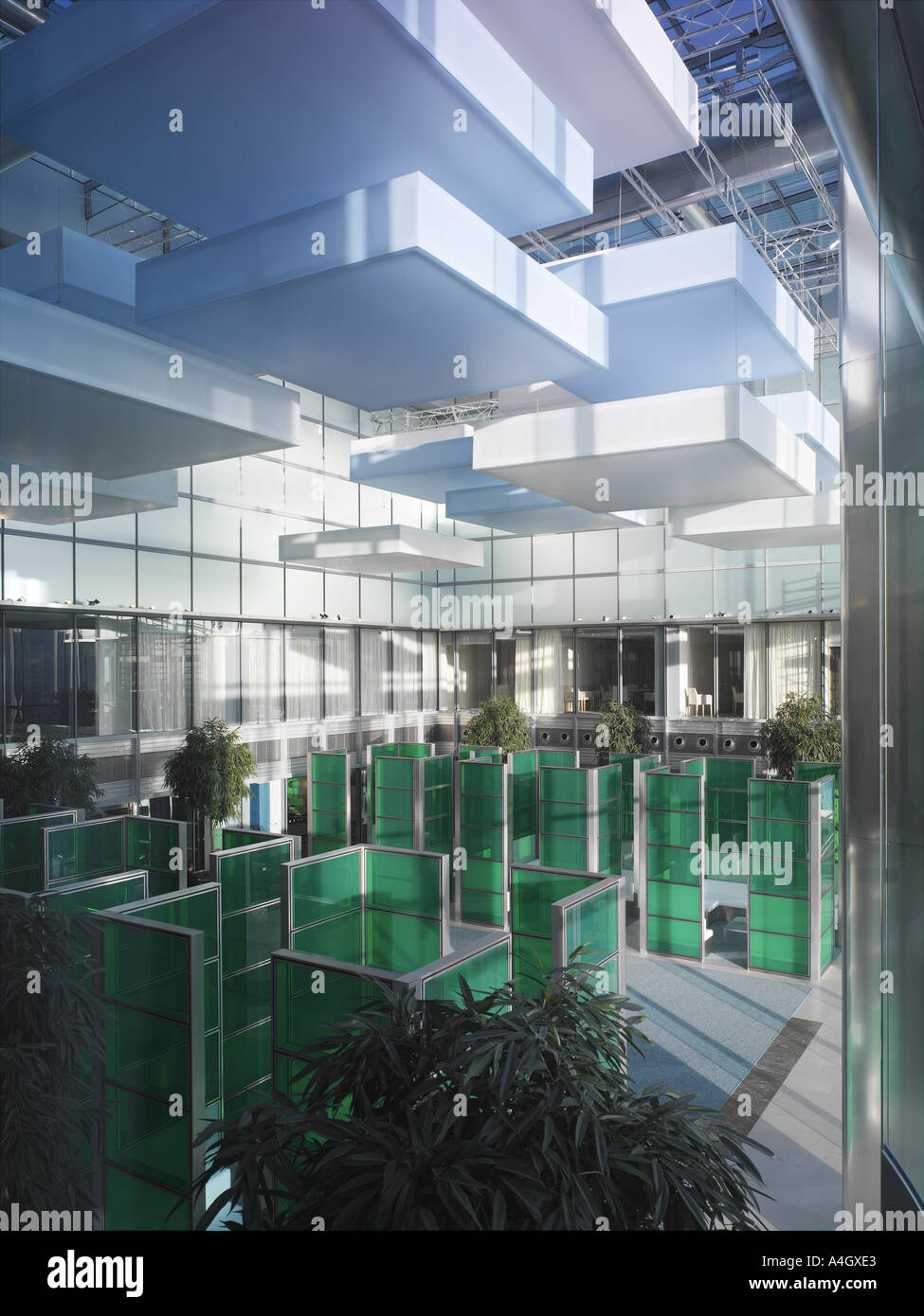 Barclays canary wharf interior hi-res stock photography and images - Alamy