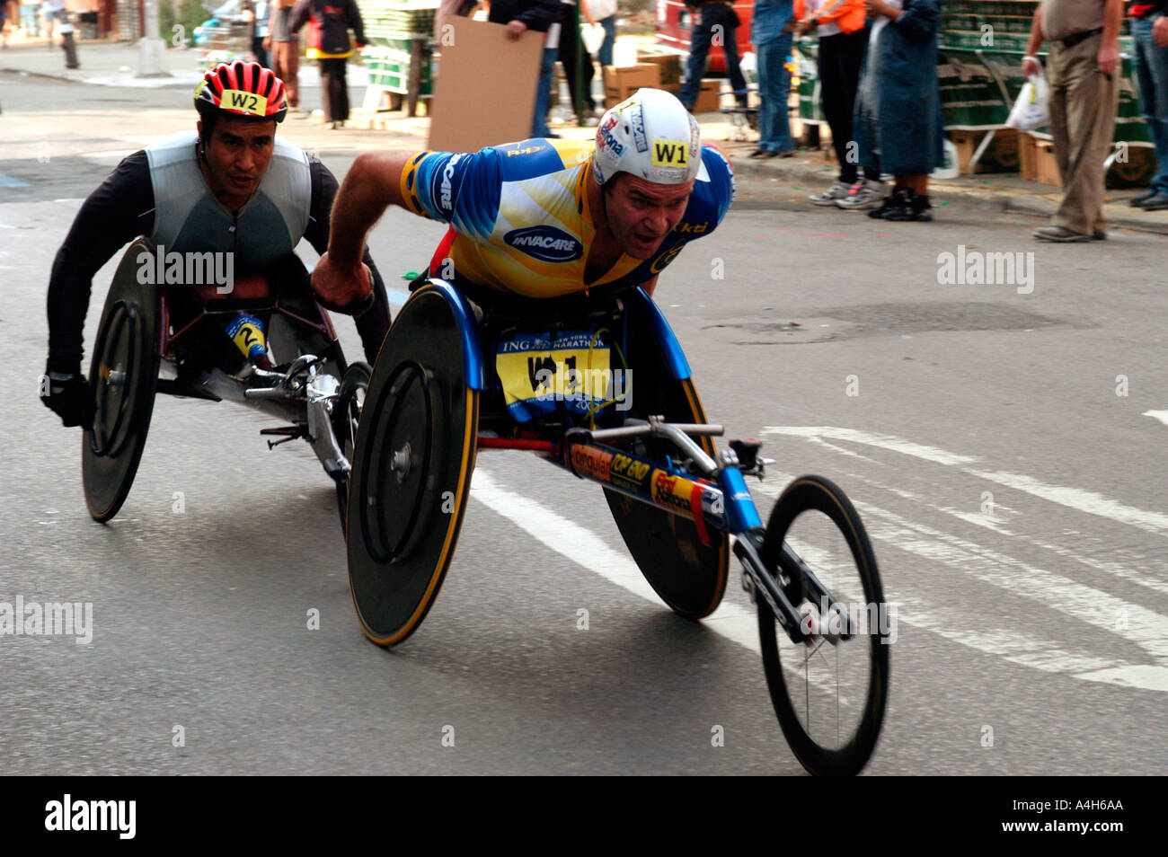 Handicapped racers in the New York City Marathon Stock Photo - Alamy