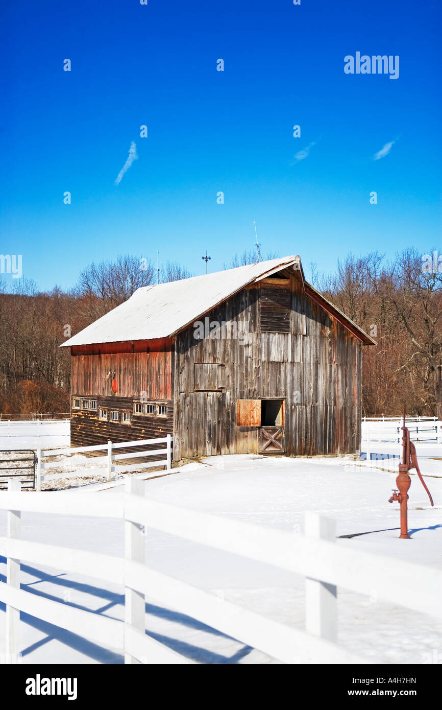 Old Barn Scenic Winter Scene Country Scene Snow Snow Scene