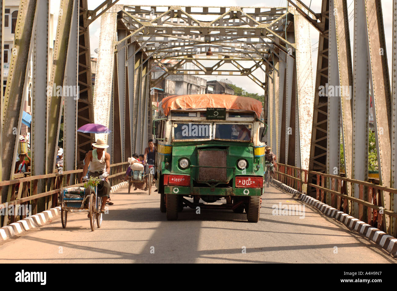 Myanmar people cross bridge hi-res stock photography and images - Alamy
