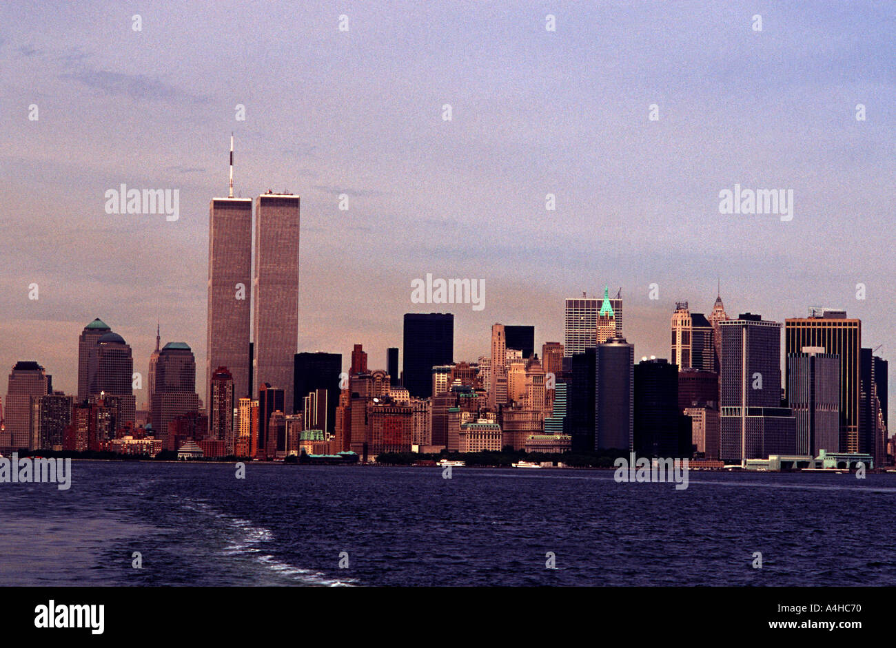New york skyline sunset twin towers hi-res stock photography and images ...